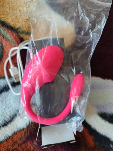 Click to view full screen Vibrador com Controle Remoto a Distância e Função Vídeo - LolaPremium photo review