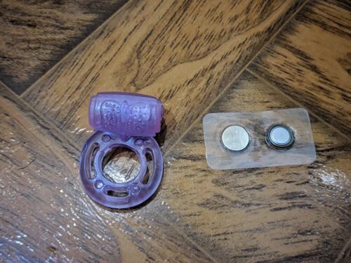 Anel Peniano com Vibrador - Formato de Borboleta photo review