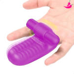 Dedeira Abbott com Vibrador - Pretty Love