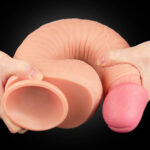 Pênis Realístico Dupla Densidade 30,5 cm com Escroto e Ventosa — Silicone Platinum Bege — LoveToy