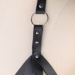 Conjunto Bondage Vixen — Sutiã e Calcinha em PVC com Detalhes Metálicos