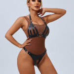 Conjunto Bondage Vixen — Sutiã e Calcinha em PVC com Detalhes Metálicos