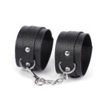 Kit Sado Bondage com 5 Peças – Algemas, Venda, Chicote, Coleira e Guia